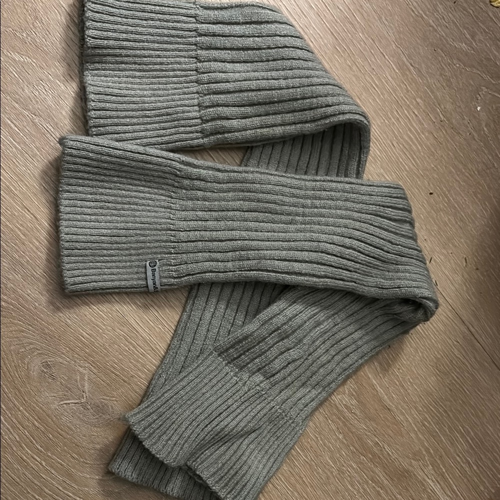 Ribbed Gray Leg Warmers